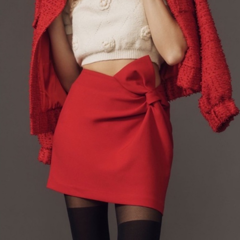 ✨NWT✨ Maeve by Anthropologie Red Twist Mini Skirt, Size 4